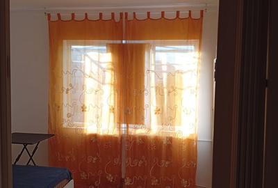 Garsonieră decomandată în Podu Roș