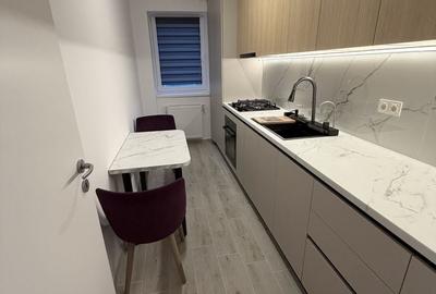Apartament cu 2 camere decomandat în Central