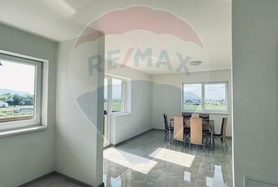 Apartament cu 3 camere decomandat, mobilat în Sânpetru - 10