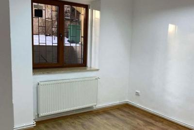 Spațiu comercial, de 41 mp, în Gruia - 2