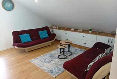 Apartament cu 2 camere semidecomandat, mobilat în Florești