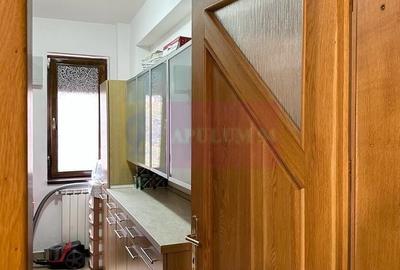 Casă individuală cu 10 camere cu Canalizare în Sud - 39