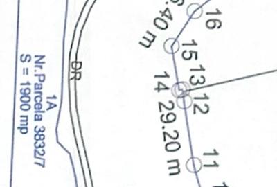 Teren de 1900 mp, în Central