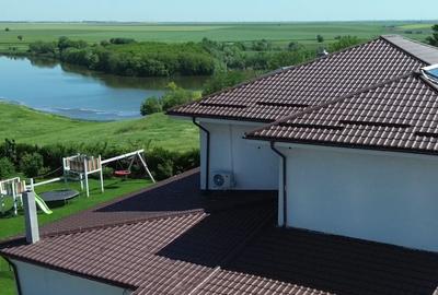 Casă cu 7 camere cu Teren 2000 Mp în Gostilele