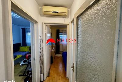 Apartament cu 3 camere decomandat în Central
