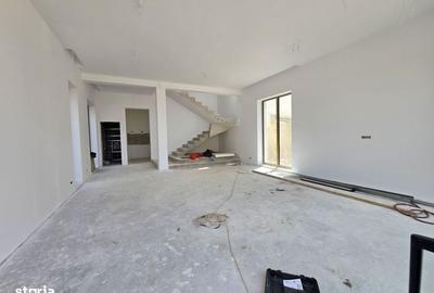 Casă cu 4 camere în Central - 1