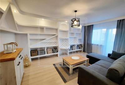Apartament cu 3 camere decomandat în Ștrand