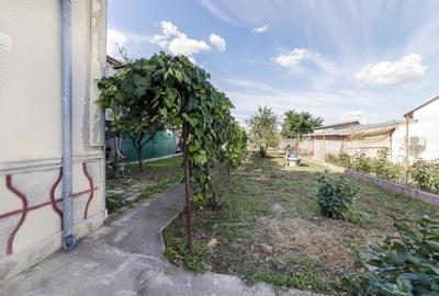 Casă cu 3 camere cu Teren 3040 Mp în Central