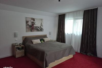 Casă cu 4 camere cu Teren 635 Mp în Central