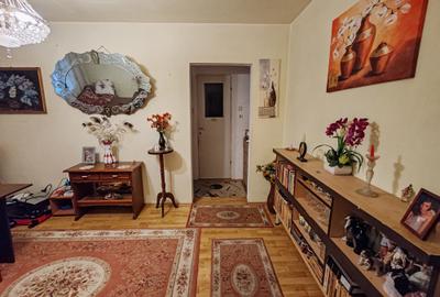 Apartament cu 2 camere semidecomandat în Florilor - 2