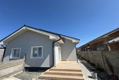 Casă cu 3 camere cu Teren 340 Mp în Moșnița Nouă - 4