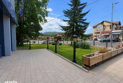 Spațiu comercial, de 100 mp, în Ultracentral