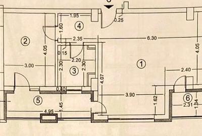 Apartament cu 3 camere semidecomandat în Semicentral