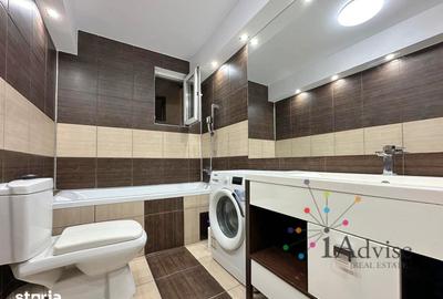 Apartament cu 3 camere semidecomandat în Centrul Istoric