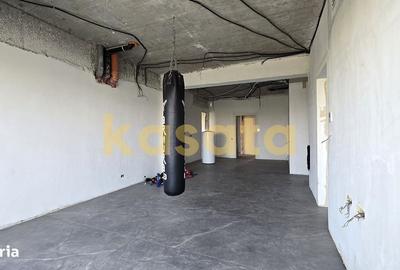 Apartament cu 4 camere în Central