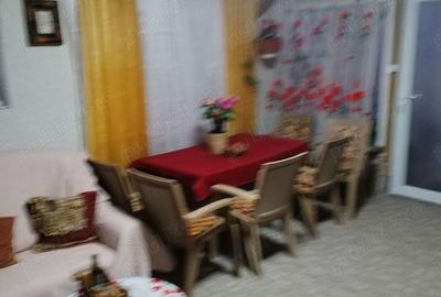 Casă cu 6 camere cu Teren 250 Mp în Costinești