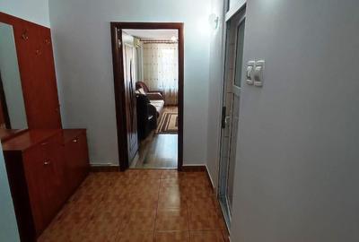 Apartament cu 3 camere semidecomandat în Rahova - 10