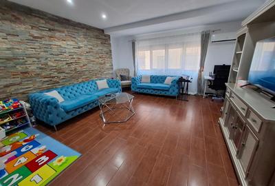 Apartament cu 3 camere decomandat în Mogoșoaia