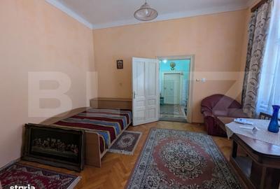 Casă cu 4 camere în Central