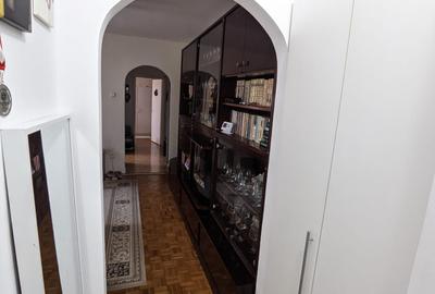 Apartament cu 3 camere semidecomandat în Gheorgheni - 12
