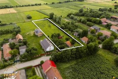 Casă cu 3 camere în Mărcuș