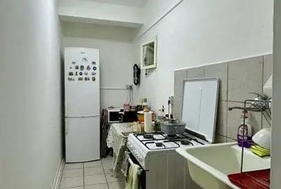 Garsonieră decomandată în Take Ionescu