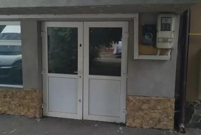 Spațiu comercial, de 80 mp, în Central