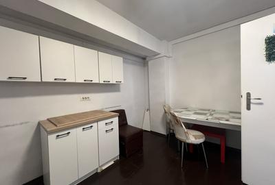 Birou, de 650 mp, în Trocadero - 21