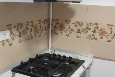 Apartament cu 4 camere decomandat în Baza 3 - 3