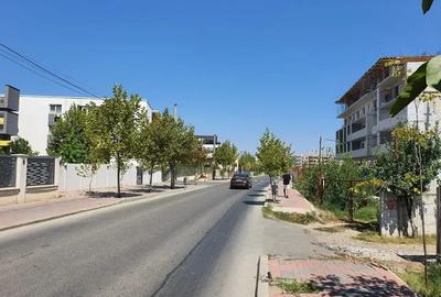 Apartament cu 2 camere decomandat în Titan