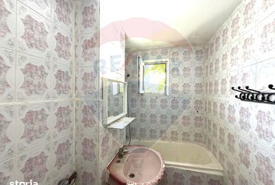 Apartament cu 3 camere decomandat în Cornișa - 2