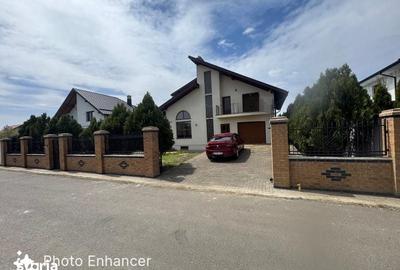Casă cu 6 camere cu Teren 1000 Mp în Central
