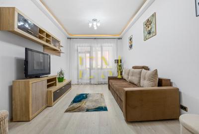 Apartament cu 3 camere decomandat în Tractorul