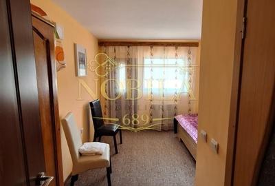 Spațiu comercial, de 1,000 mp, în Central - 4