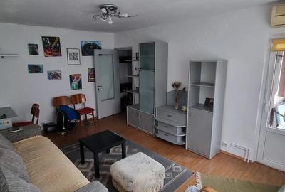 Apartament cu 3 camere decomandat în Lăpuș