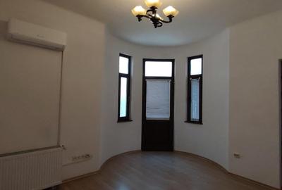 Casă cu 9 camere cu Teren 150 Mp în Pache Protopopescu - 7