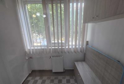 Garsonieră semidecomandată în Progresul