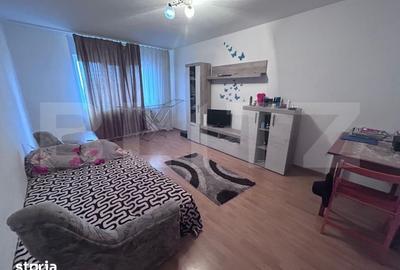Apartament cu 2 camere decomandat, mobilat în Central