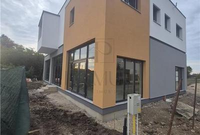 Apartament cu 2 camere decomandat în Ciarda Roșie
