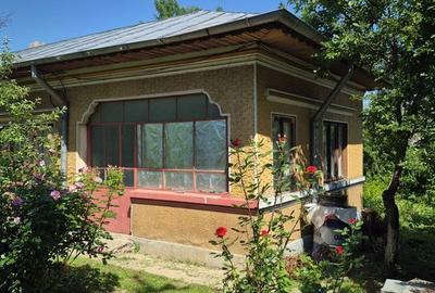 Casă cu 4 camere cu Teren 80 Mp în Comana