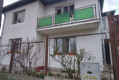Casă cu 4 camere în Exterior Vest - 2