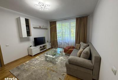 Apartament cu 2 camere semidecomandat, mobilat în Centrul Civic