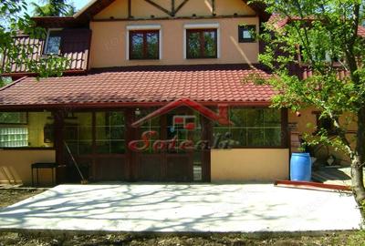 Casă cu Teren 1746 Mp în Cornu - 12