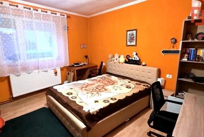 Casă individuală cu 3 camere cu Canalizare în Aurel Vlaicu - 6