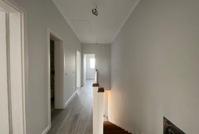Duplex cu 4 camere cu Canalizare în Remetea Mare - 11