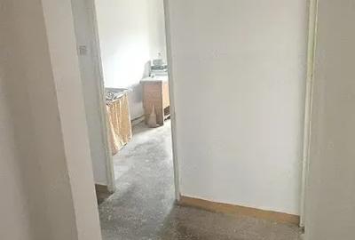 Apartament cu 3 camere decomandat în Luncă