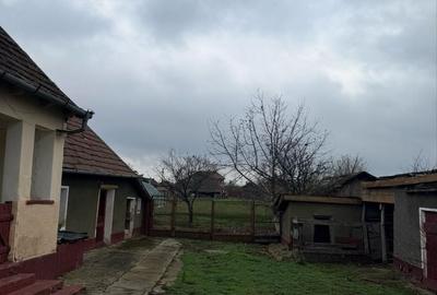 Casă cu 2 camere în Livada de Bihor