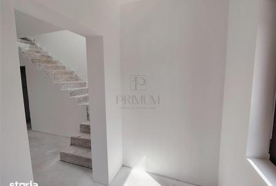 Casă cu 3 camere cu Teren 250 Mp în Moșnița Nouă