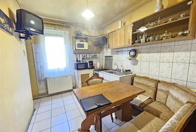 Apartament cu 3 camere decomandat, mobilat în Tudor Vladimirescu