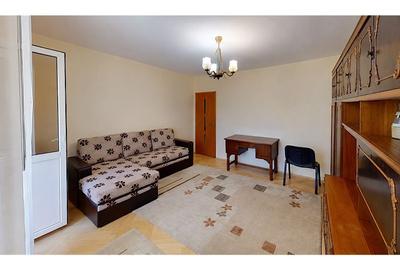 Apartament cu 3 camere decomandat în Cornișa - 1